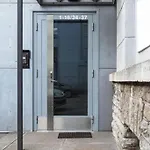 Bright Apartment Near Bus Statioon
